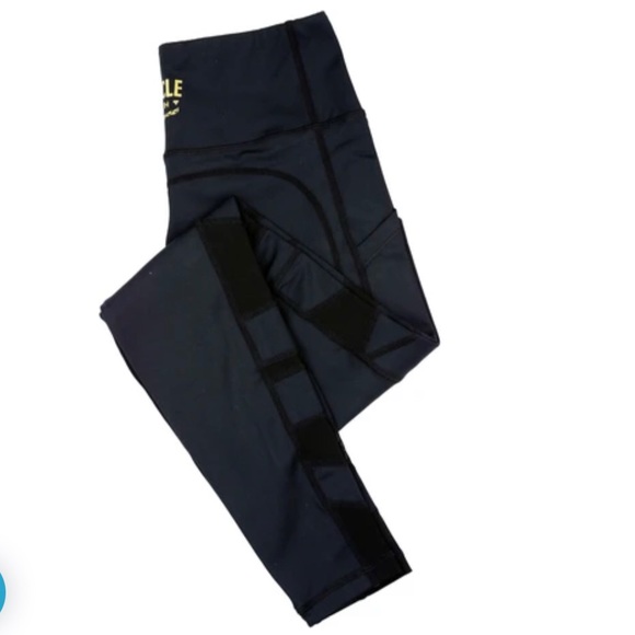 Musclerich Heart-bum leggings - Picture 2 of 5